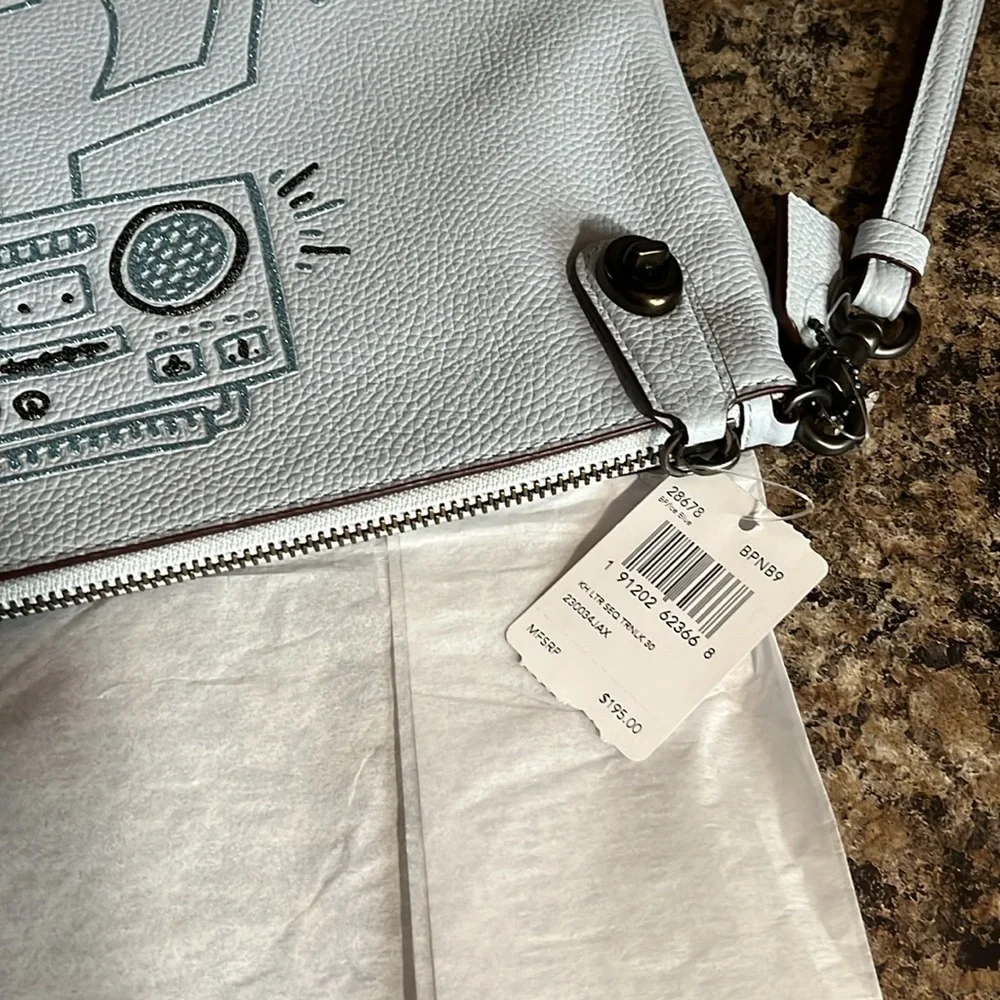 Coach X Keith Haring Turnlock Wrislet - Picture 6 of 10
